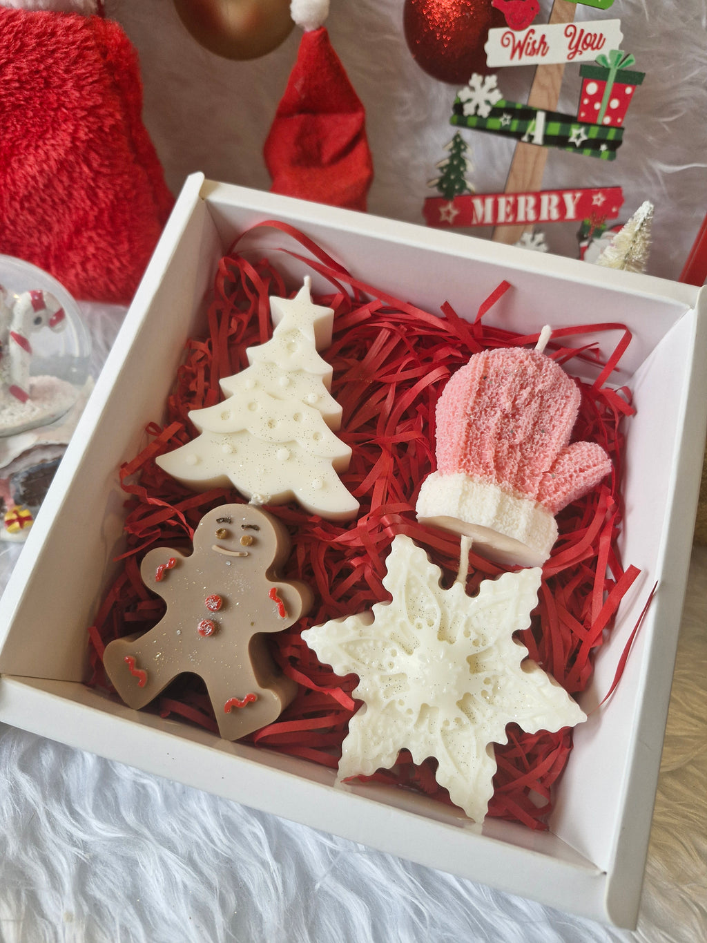 Bougies décoratives Noël formes variées sapin flocon pain d'épices