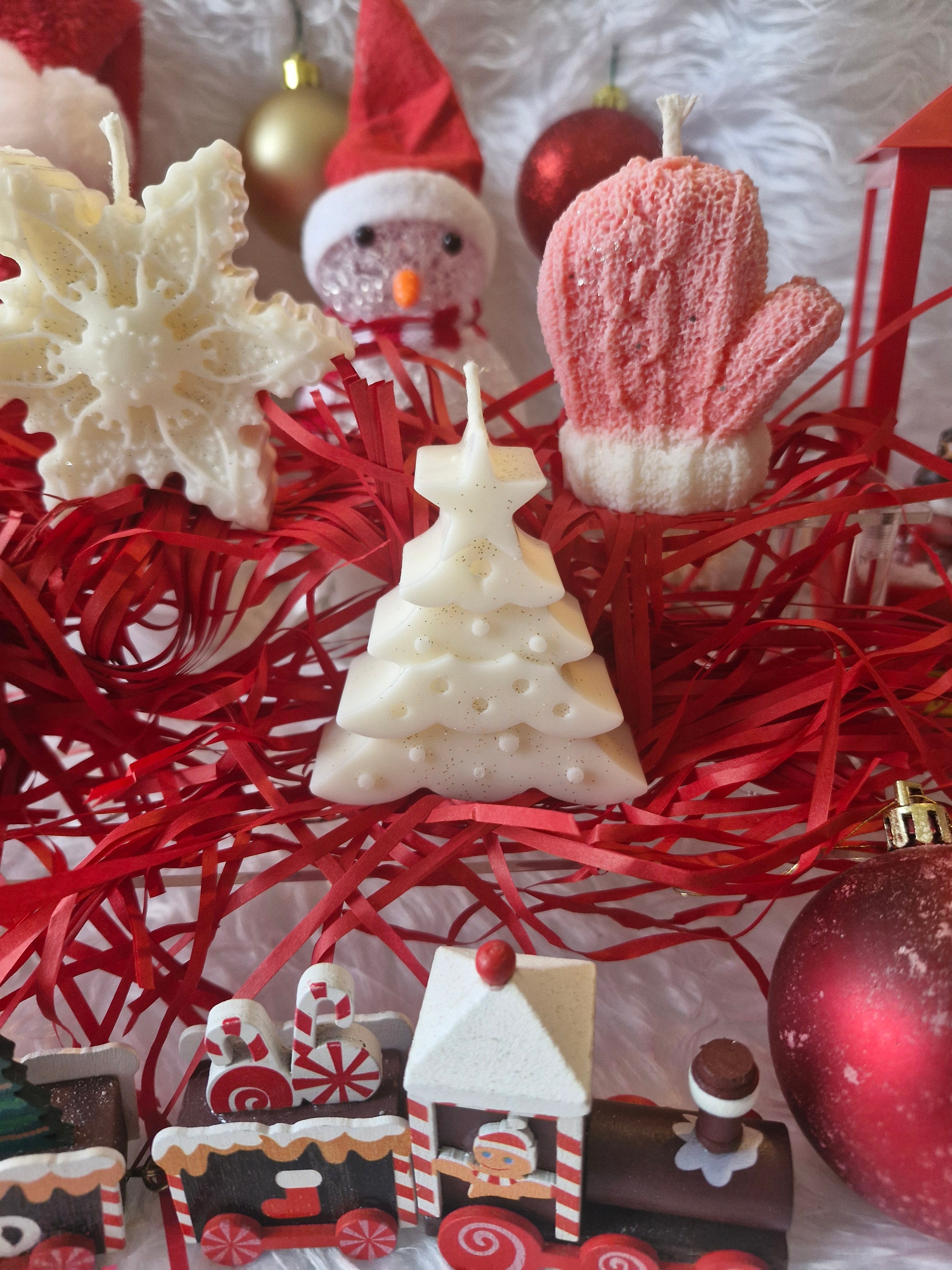 Bougie décorative Noël forme sapin cire soja