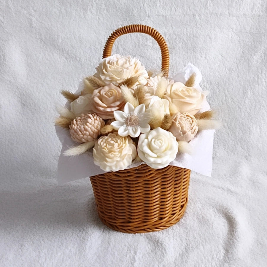 Panier fleuri parfumé à suspendre - Différentes tailles