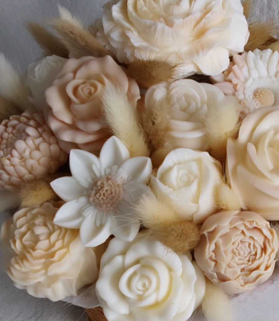 Panier fleuri parfumé à suspendre - Différentes tailles